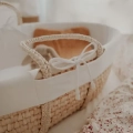 Wyściółka do Kosza Mojżesza Bawełna Organiczna Biała z Msiem — Ahojbaby