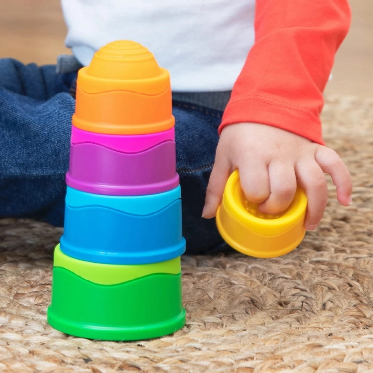 Sorter Kształtów dla Dziecka Bąbelki Dimpl Wieża Fat Brain Toys
