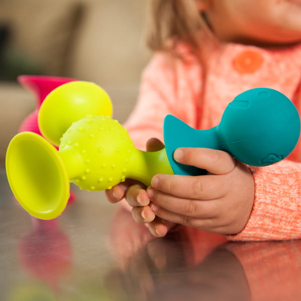 Bobo Przyssawki 3 Grzechotki Gryzaki — Fat Brain Toys