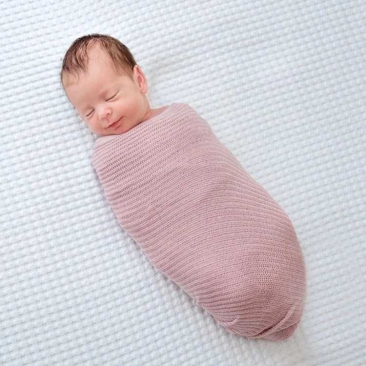 Otulacz Bambusowy dla Niemowlaka Lullalove Pudrowy Róż