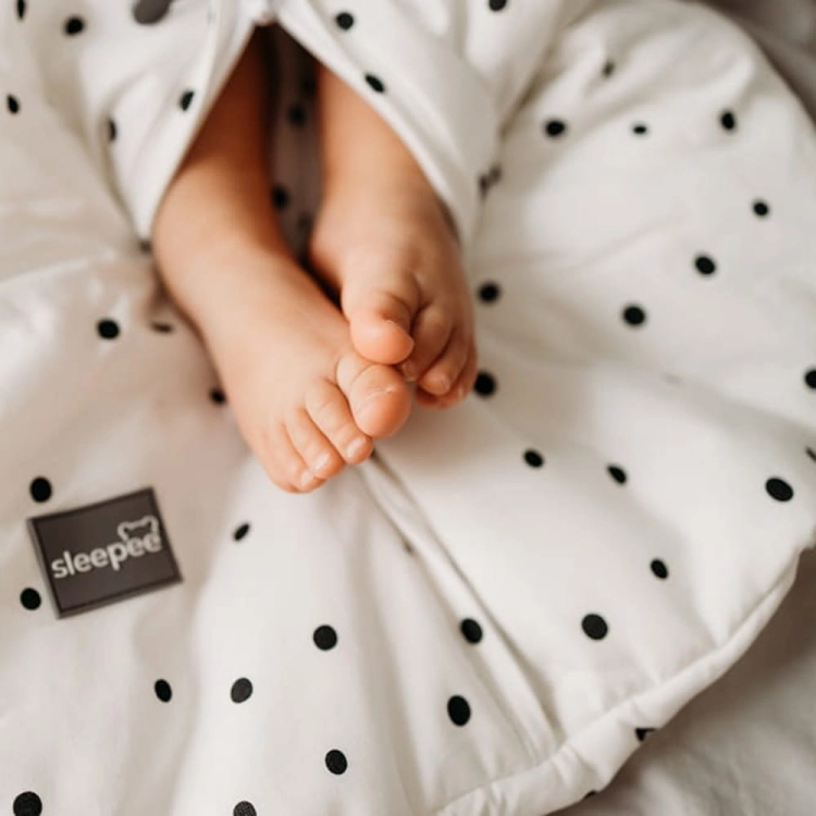 Śpiworek Niemowlęcy do Spania Grow Up Kropki - Sleepee
