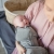Otulacz dla Niemowlaka z Czapeczką First Step Melanżowy Jasny Szary - Sleepee