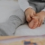 Śpiworek Niemowlęcy do Spania Dwustronny z Nóżkami Melanżowy Szary 1-2 Lata — Sleepee