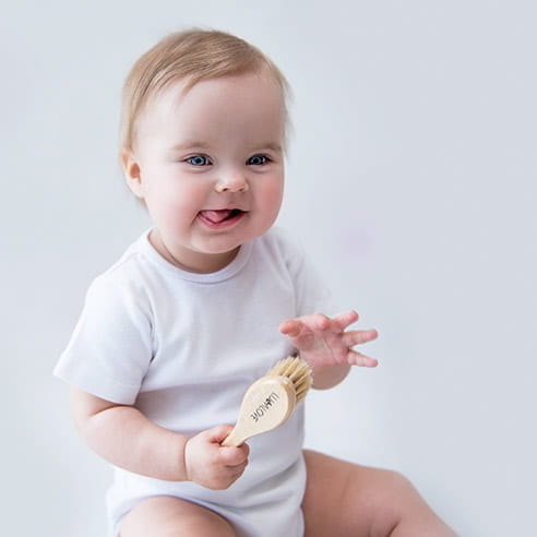 Szczotka na ciemieniuchę dla niemowląt - lullalove