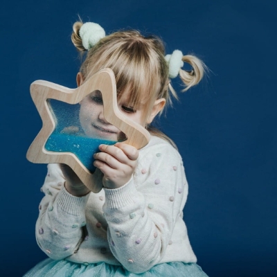 Sensoryczna Gwiazdka Blue świecąca w ciemności / Petit Boum