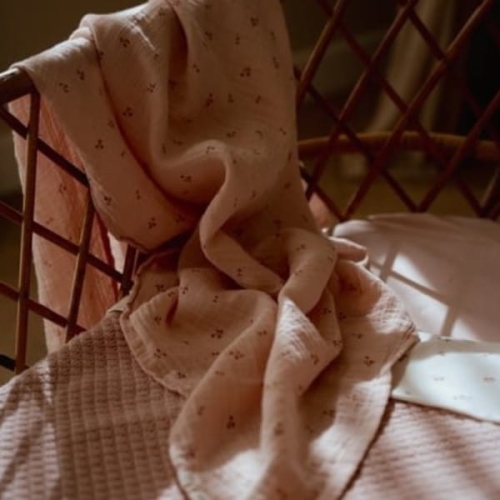 Pieluszki muślinowe w kwiaty Little Dutch – wzór Blossom i gładki róż