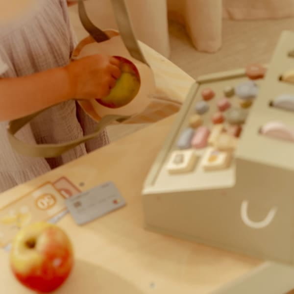 Pastelowa kasa sklepowa dla dzieci Little Dutch – ekologiczne drewno FSC