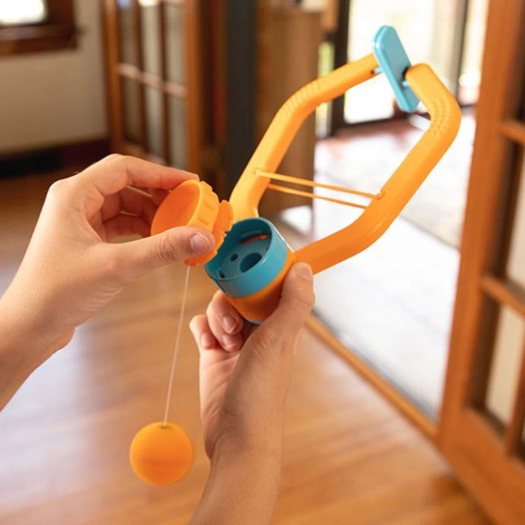 Fat Brain Toys Door Pong – Zestaw do Ping Ponga