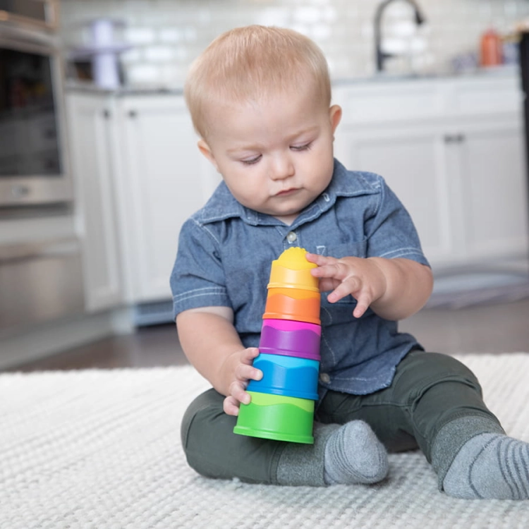 Sorter Kształtów dla Dziecka Bąbelki Dimpl Wieża Fat Brain Toys