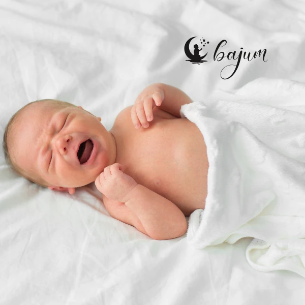 Dlaczego niemowlę płacze przez sen? Jak uspokoić dziecko?