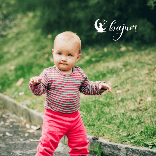 Jak przebiega 12 miesiąc życia dziecka - Kalendarz rozwoju dziecka