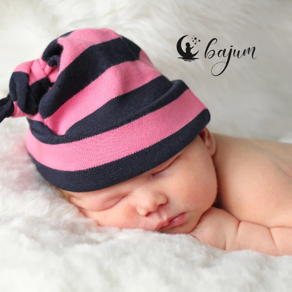 Jakie Czapeczki dla Noworodka Wybrać do Szpitala?
